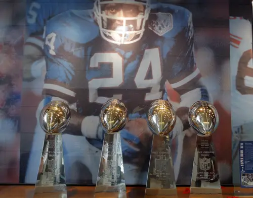 New-York-Giants-Super-Bowl-Trophies-June-14-2012.jpg