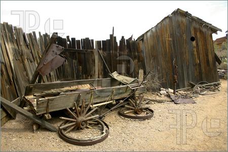 broken-wagon-396257.jpg