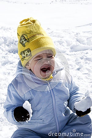 crying-baby-snow-4887151.jpg
