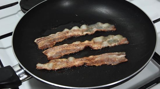 550px-nowatermark-Cook-Bacon-Step-4-Version-5.jpg
