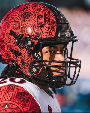 SUT-L-Aztec-calendar-helmet-02.jpg