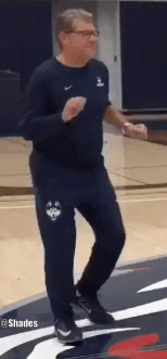 AC20-D54-D-1519-4-A74-B6-C8-067-C6-AAB71-AD.gif