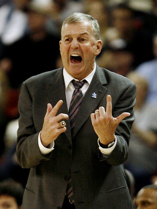 jim-calhoun1.jpg