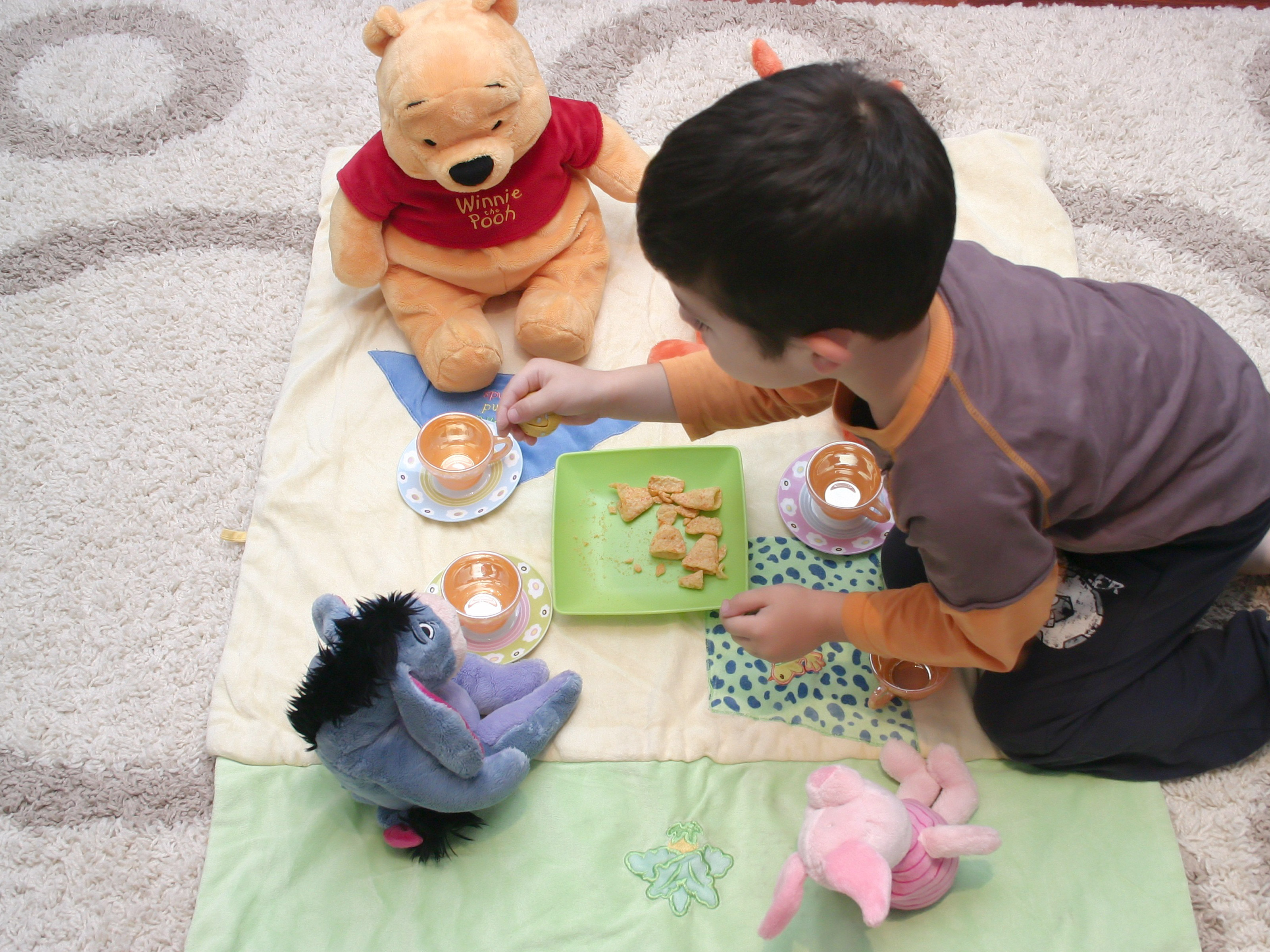 Have-a-Stuffed-Animal-Tea-Party-Step-6.jpg