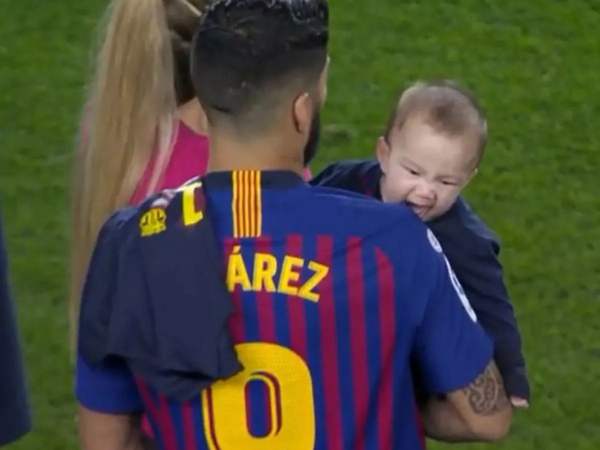 0_Luis-Suarez-and-his-son.jpg