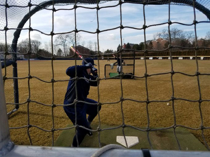 C4LFBYZWYAU93sF.jpg:small