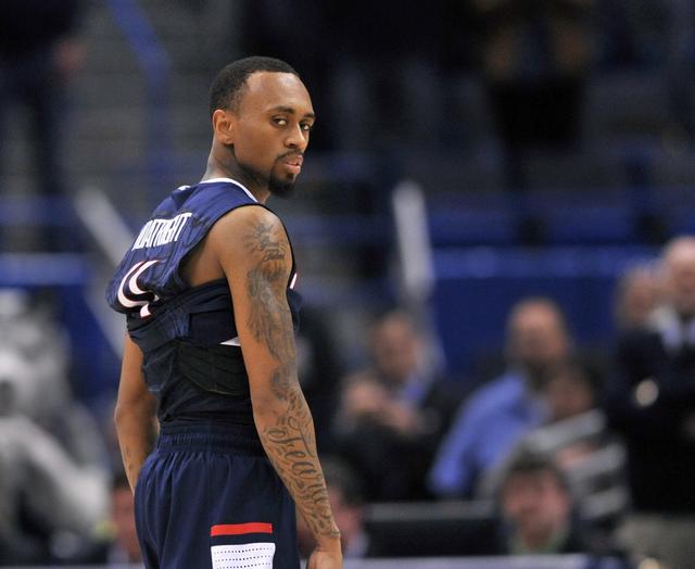 hc-former-husky-ryan-boatright-signs-with-detroit-pistons-201510.jpg