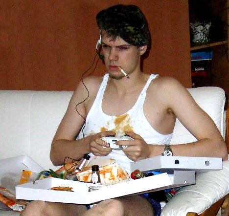 hardcore-gamer-smoking-pizza-slob.jpg