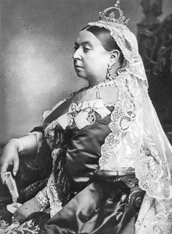 Queen_Victoria_1887.jpg