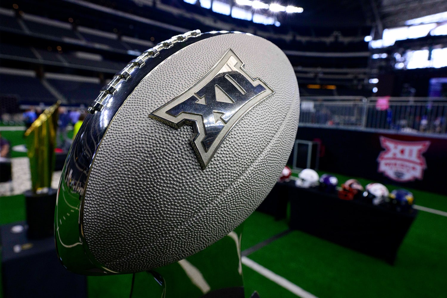 frontofficesports.com