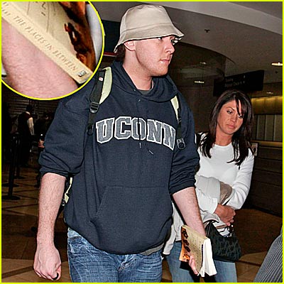 clay-aiken-bucket-hat.jpg