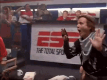 Ernie Mccracken Gif GIFs | Tenor