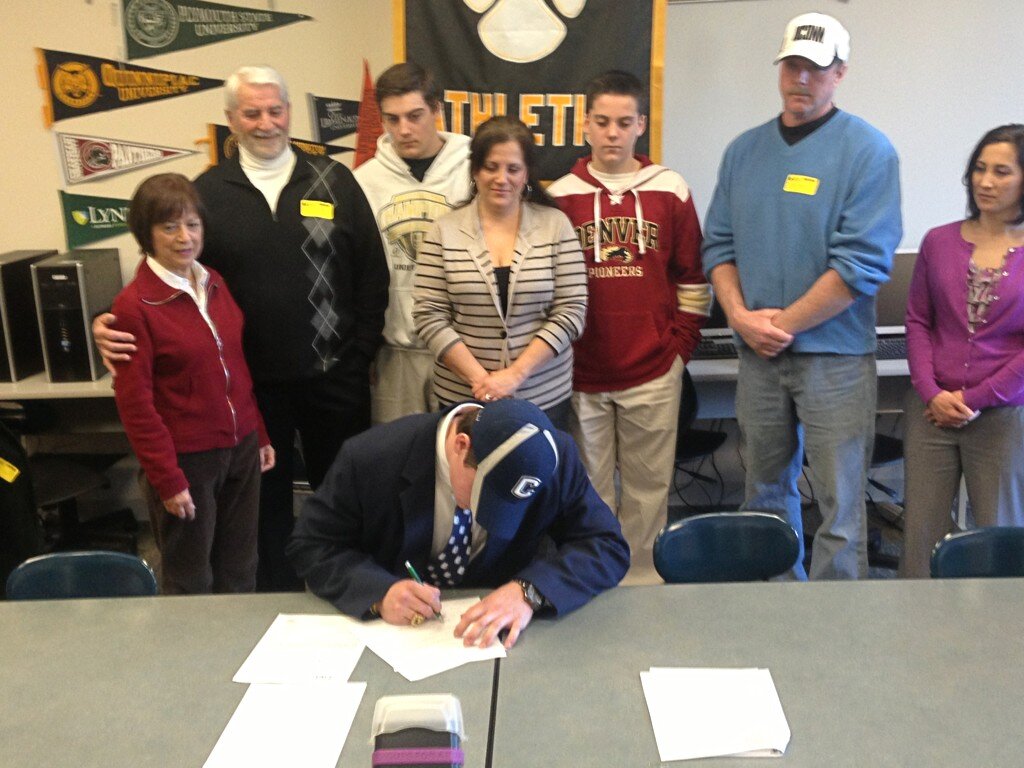 BCbhN3zCMAAikj2.jpg:large