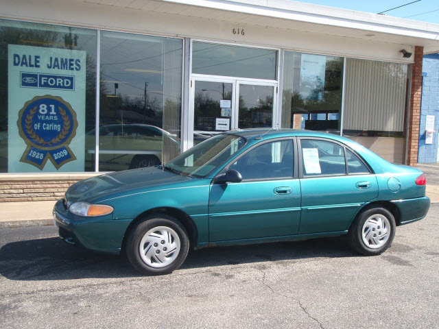 ford-escort_green_4.jpg
