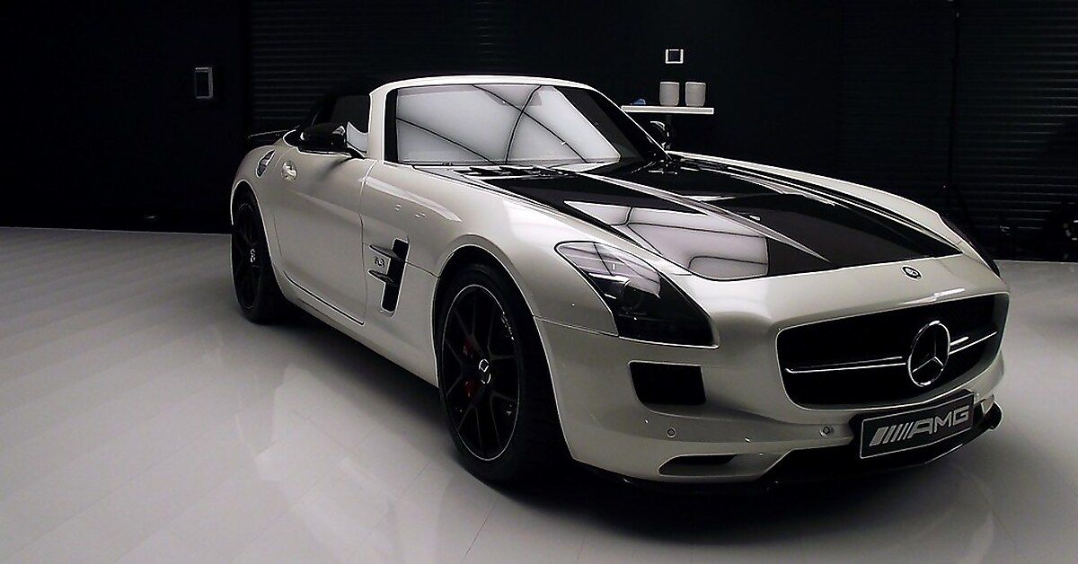 www.hotcars.com
