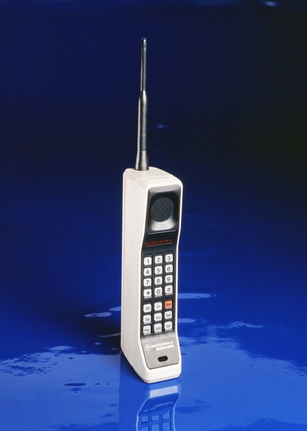 Motorola-Dynatac-8000X.webp