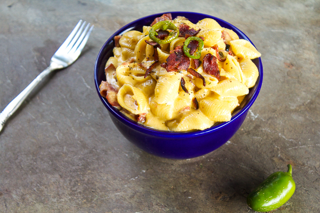 Jalapeno-Bacon-Mac-Cheese.jpg