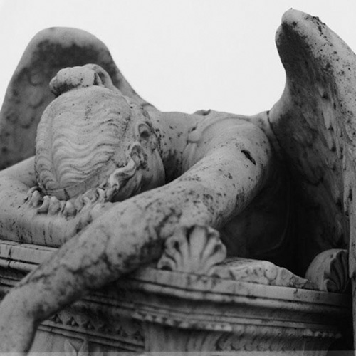 AngelStatue1.jpg