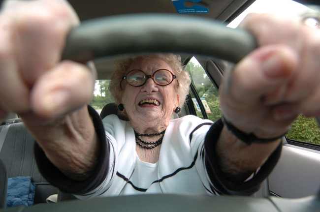 oldladybehindwheel.jpg