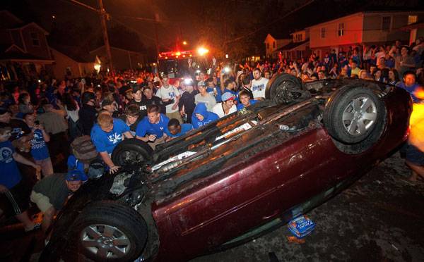 kentucky-fans-violence-lexington.jpg