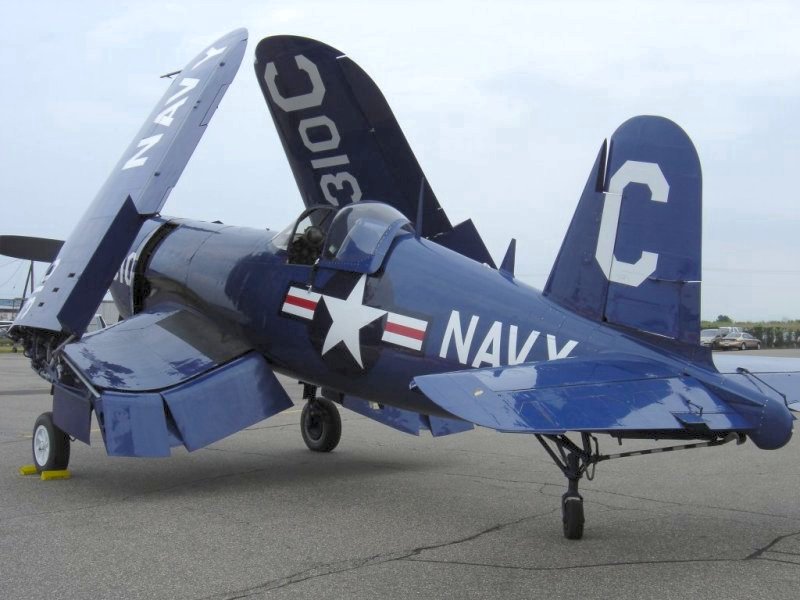 f4u4-012b.jpg