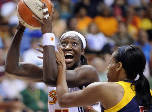 WNBA-roundup-Charles-triple-double-leads-Sun-5FBP74G-x-large.jpg
