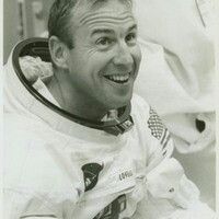  The cutest stinkin astronaut ever! Jim Lovell, Astronaut, Cute, Kawaii, Astronauts