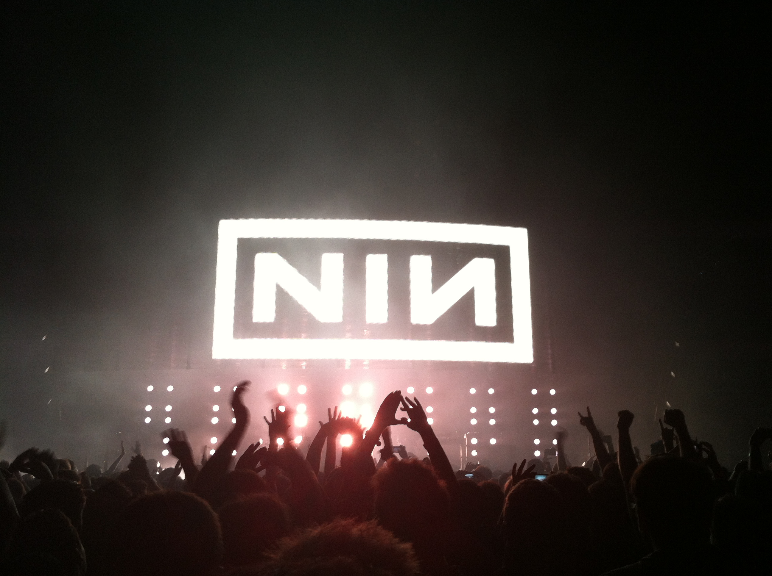 2013-10-16-NIN.JPG