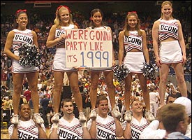 uconn_cheerleaders.jpg