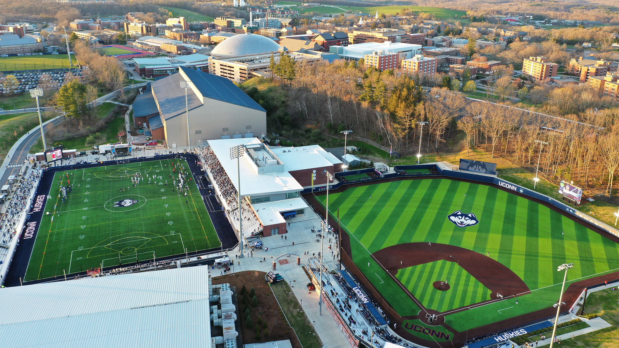 annualreport.uconnhuskies.com