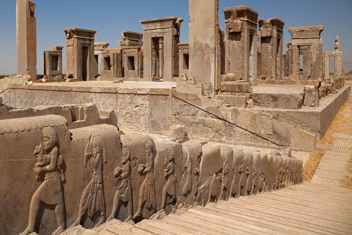111919-25-History-Ancient-Persepolis-Persia-Middle-East-Arab.jpg